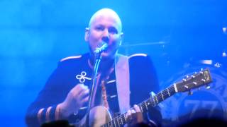 *77 Bombay Street - I Miss You Girl* (16.08.2014, Antidote Festival, CH-Yverdon)