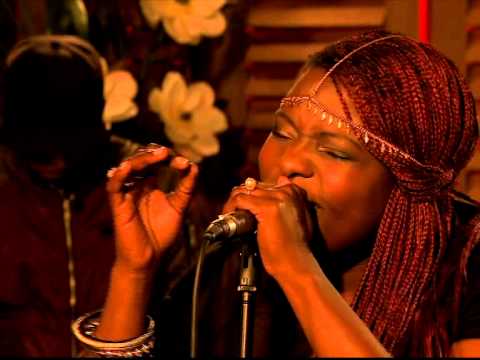 DJ Mizz performs 'Eduze' – feat. Bonj