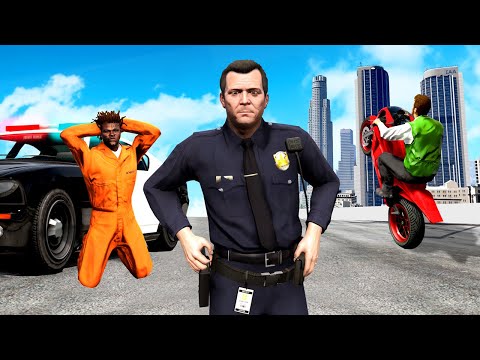 PLAYING as THE ONLY POLICE OFFICER in GTA 5!