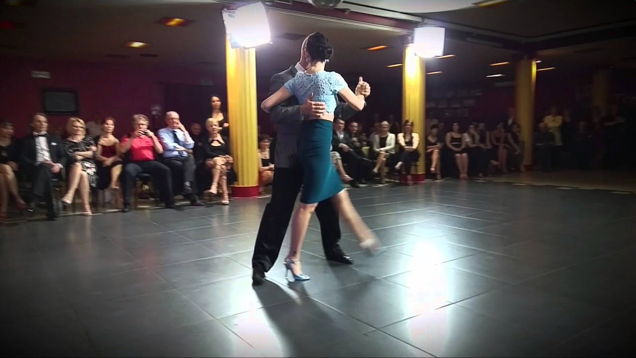 2016 Gianluca Berti​ e Federica Bolengo​ ballano "La Bordona" con i Tango Tinto live