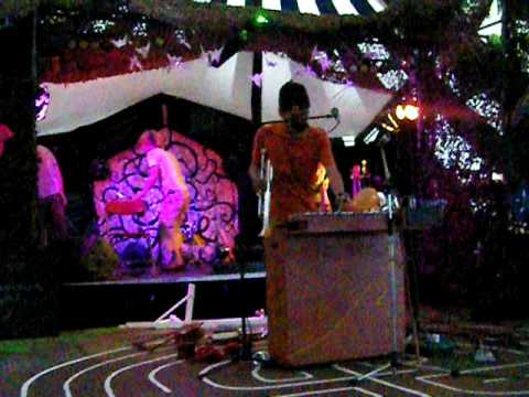 ICHI LIVE AT GLASTONBURY FESTIVAL (greenfields) 2009