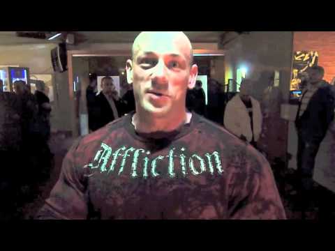 Hardkorowy Koksu poleca Wybuchające Beczki!