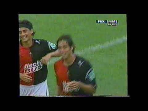 Golazo del "Loco" Vargas a Almagro