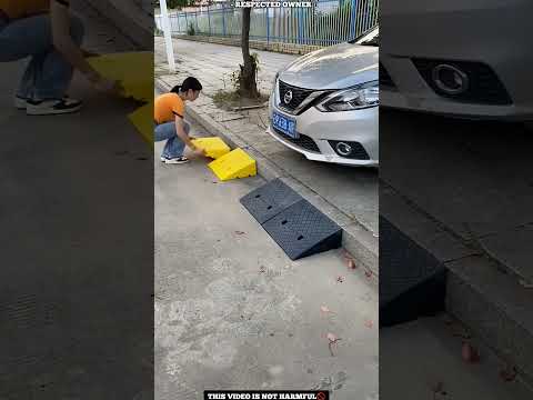 Coloca la herramienta debajo del coche🚗 #shortvideo #viralvideo