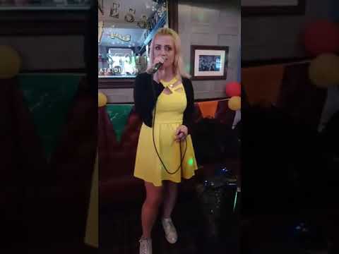 Kirsty Mack at Largs Live!