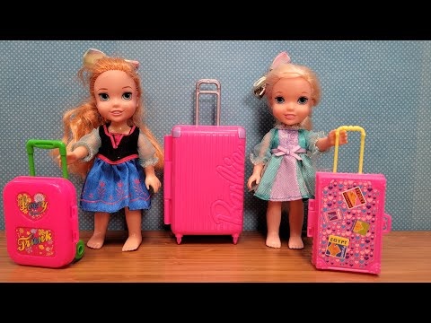 Luggage shopping ! Elsa & Anna toddlers are packing #suitcase #bags