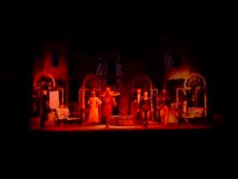 Montmartrei Ibolya: Karambolina