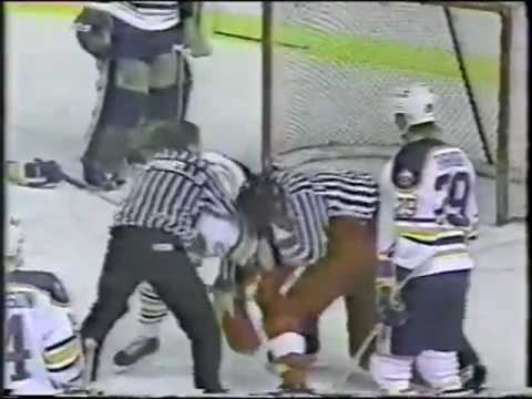 Joey Kocur vs Lindy Ruff Round 2