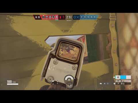 Cheeky lil spawn peek