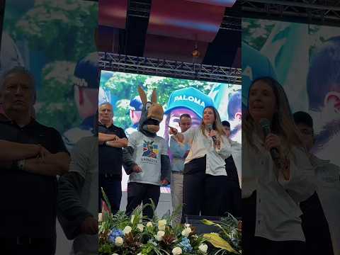 La candidata presidencial Paloma Valencia cerró su campaña en #Pereira para todo el eje cafetero.