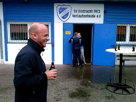 Eintracht Verlautenheide C-Jugend Meisterfeier 2014 Trainerdusche