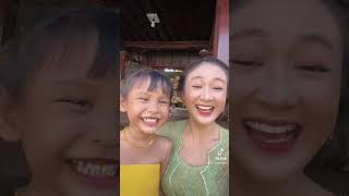 Download lagu Balinese Mother Asks for Money mp3