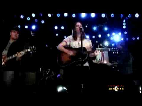 Johnathan Rice - We're All Stuck Out In The Desert - Live on Fearless Music