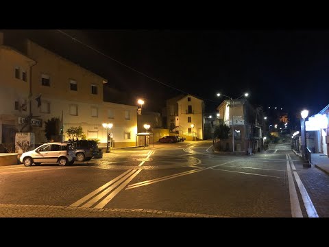 Coronavirus, Simeri Crichi deserta alle 21: immagini che fanno riflettere