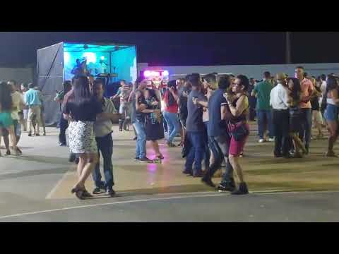 Vamos dança Forro #passossertanejos #Mamonas #roça #vidanaroça #minasgerais #vidareal  #mulherbonita