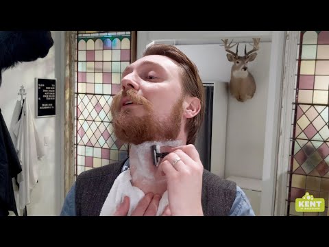 How to Trim Your Beard with a Safety Razor