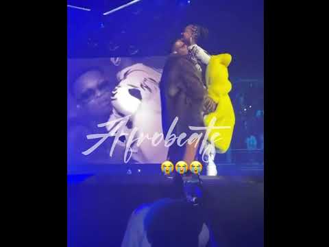 Wizkid tried harassing Tems on stage while performing. #wizkid #tems #shorts