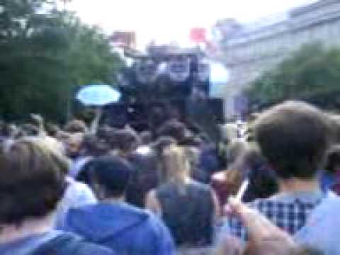 Mediaspree versenken / Demo 11.07.2009 / Bachstelzen Wagen / David Dorad / Berlin