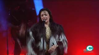 Luz Casal brilla en el Falla con su último trabajo “Que corra el aire”