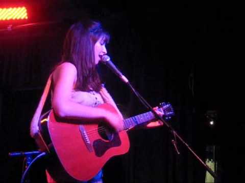Lucy Schwartz "When We Where Young" Live (Parenthood T.V. theme song)