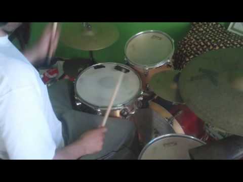 Linear phrases in sextuplets within a groove context