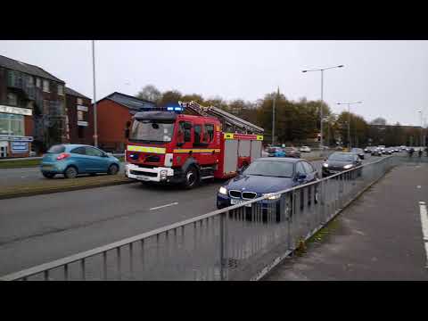 Greater Manchester Fire and Rescue Service Volvo FL Pump responding