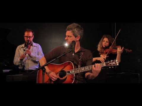 Sacha Toorop – Aussi Belle Est Douce  (live session)