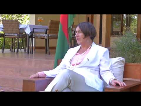 TIMES EXCLUSIVE with Sandra Paesen - 16 November 2019