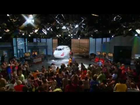 Qantas to Fly Oprah Winfrey Show Audience to Australia