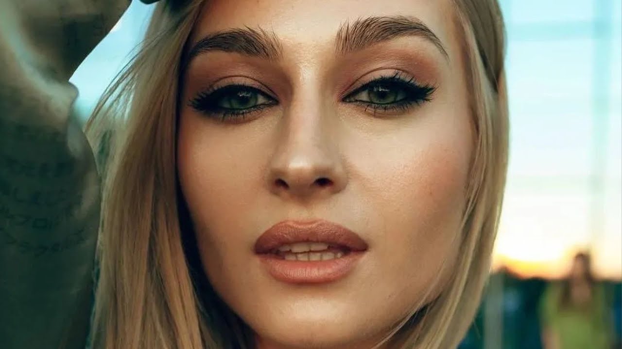 Después del divorcio, intenta comenzar su vida desde cero y cumplir su sueño💖TODO LO QUE TU QUIERAS💖