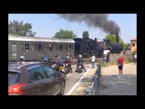 Passaggio a livello Alba (CN) - Level crossing - Spoorwegovergang