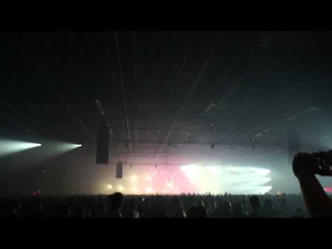 34/38 Tiësto @ ENERGY 2011 (HD)