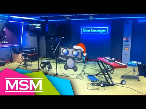 The Retrobot - Christmas Robot Radio 1 Live Lounge - Live Acoustic
