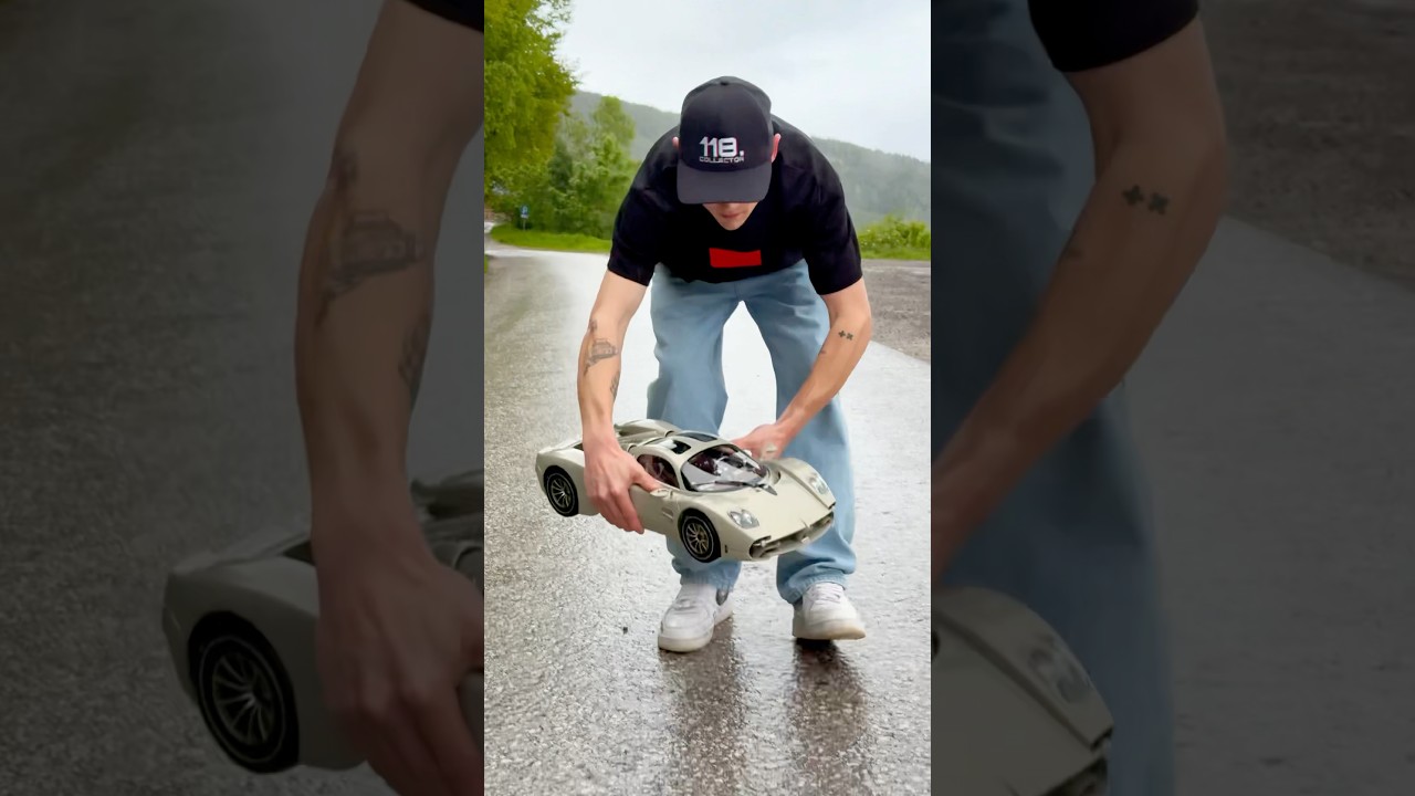 [Advertising] I built the Pagani Utopia model from @PocherModelKits  in 1:8 scale! 🛠️🤩