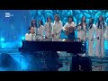 Lucio Corsi canta "Notte di Natale" - Ballando con le Stelle 20/12/2025