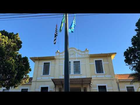 Hasteamento das bandeiras abre as comemorações dos 121 anos de Assis