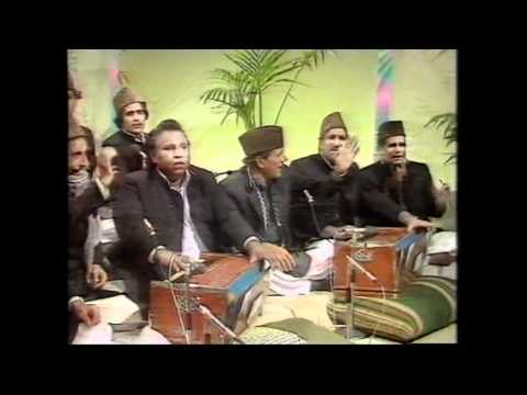 A.R.Fareedi & M.A.Fareedi - Bun ke tasveer-e-gham reh gaye.avi