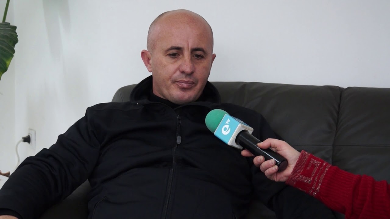 Тръгват на търг благотворително, фланелки с автограф на знакови футболисти 