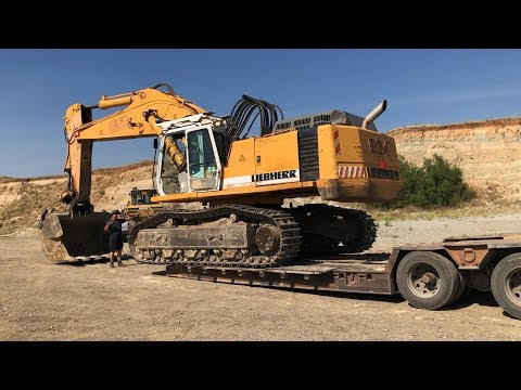 Loading And Transporting The Liebherr 964 Excavator - Fasoulas Heavy Transports