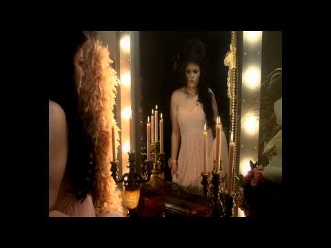 Corlea Botha - WIE EK IS (AMPTELIKE MUSIEK VIDEO)