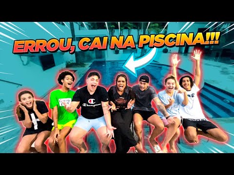 ERROU, CAI NA PISCINA !!!