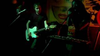 Clovis - New York Woman [Yoko Ono cover] (Café&amp;Pop Torgal 2008)
