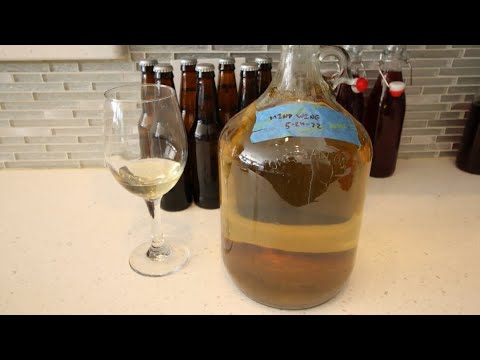 How to Make Herbal Wine: Mint Wine
