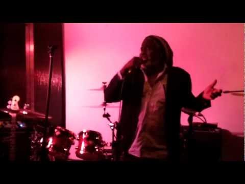Michael Arkk - Apologize (Live)