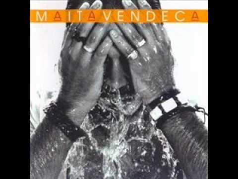 download lagu mp3 mp4 Loquito Por Tus Huesos, download lagu Loquito Por Tus Huesos gratis, unduh video klip Loquito Por Tus Huesos