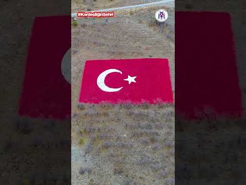 Türk Bayrağımız Belediyemiz tarafından yeniden boyanarak yenileme çalışması yapıldı  06.11.2023