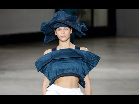 ISSEY MIYAKE Spring Summer 2019 Paris - Fashion Channel