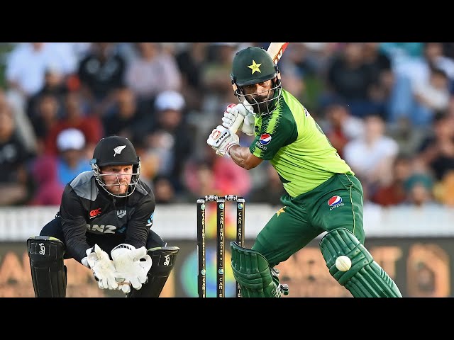 Hafeez 99* in Seddon Showdown | MATCH HIGHLIGHTS | BLACKCAPS v Pakistan 2020-21 | 2nd T20I, Hamilton