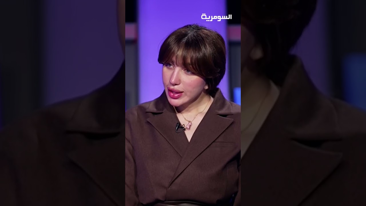 فيديو | الموبايل يغني عن الكتاب؟!#shorts