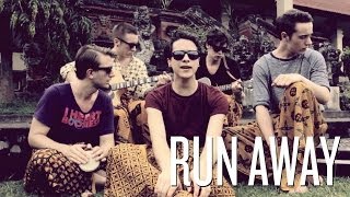 Only Seven Left - Run Away [Acoustic in Klungkung Palace]